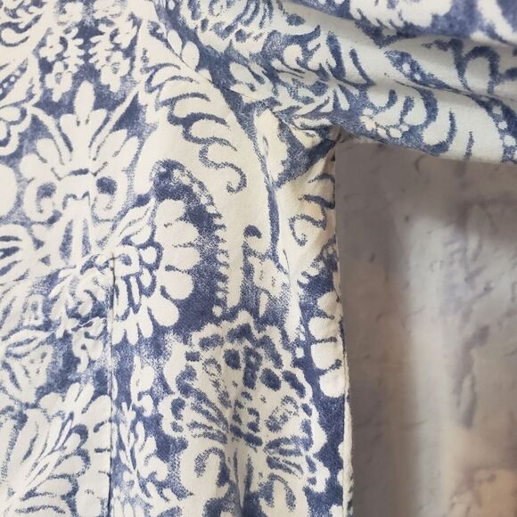 ZARA V-neck Lightweight Blouse Small - Picture 3 of 6